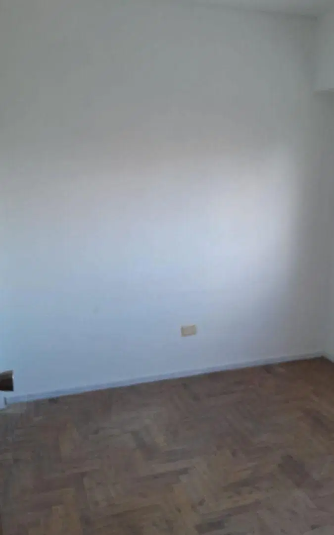 Departamento de 2 ambientes contrafrente en Alquiler 3