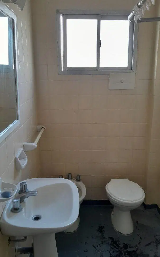 Departamento de 2 ambientes contrafrente en Alquiler 4
