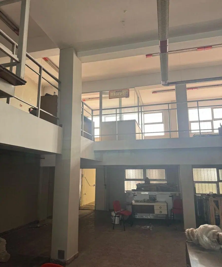 LOCAL COMERCIAL en Alquiler Excelente ubicación 3