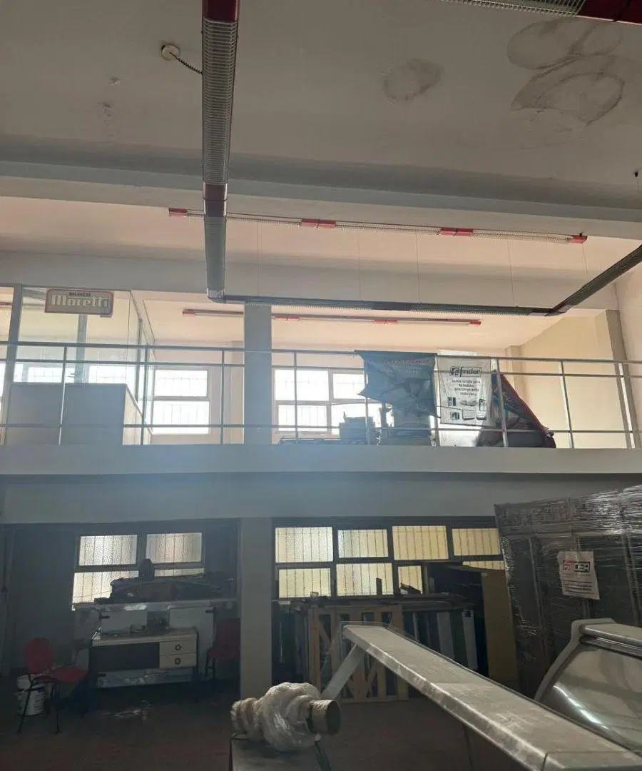 LOCAL COMERCIAL en Alquiler Excelente ubicación 2