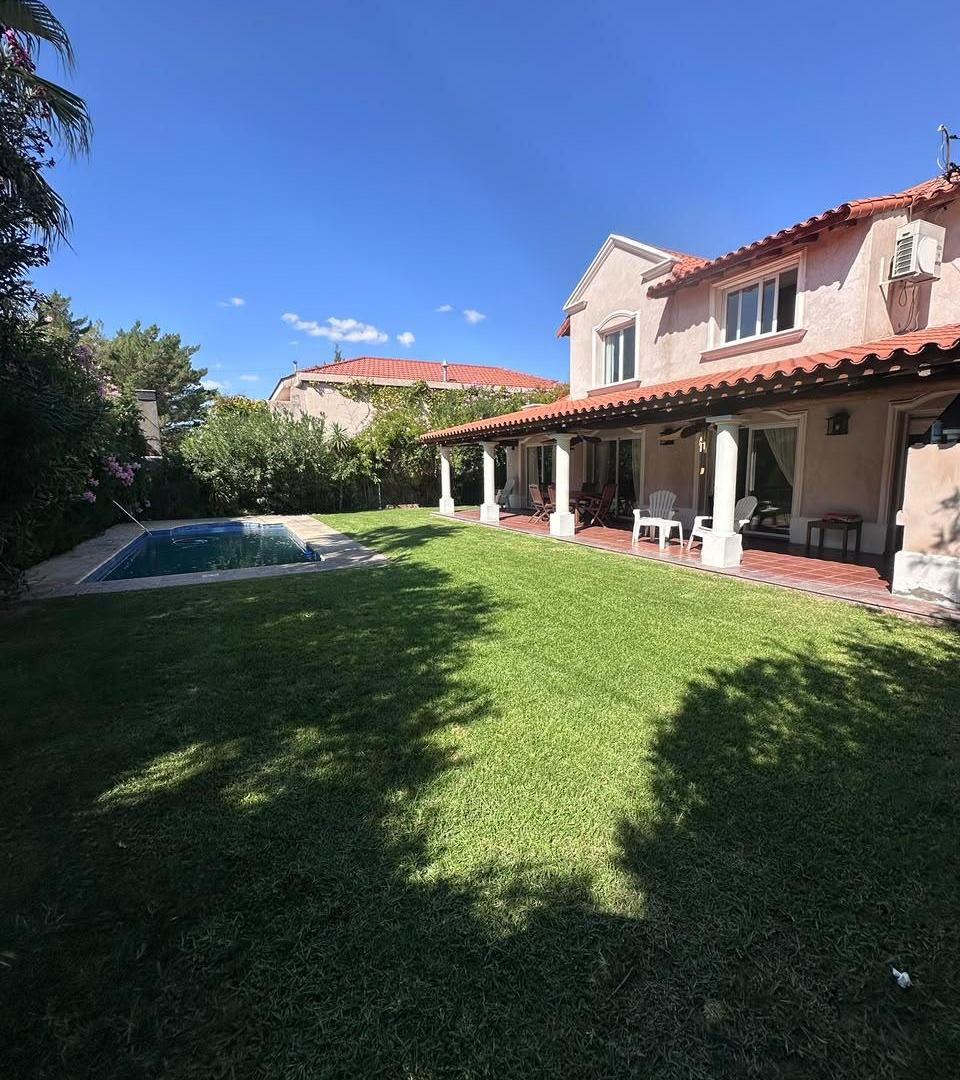 Foto de Hermosa Casa Barrio Dalvian, imagen 2