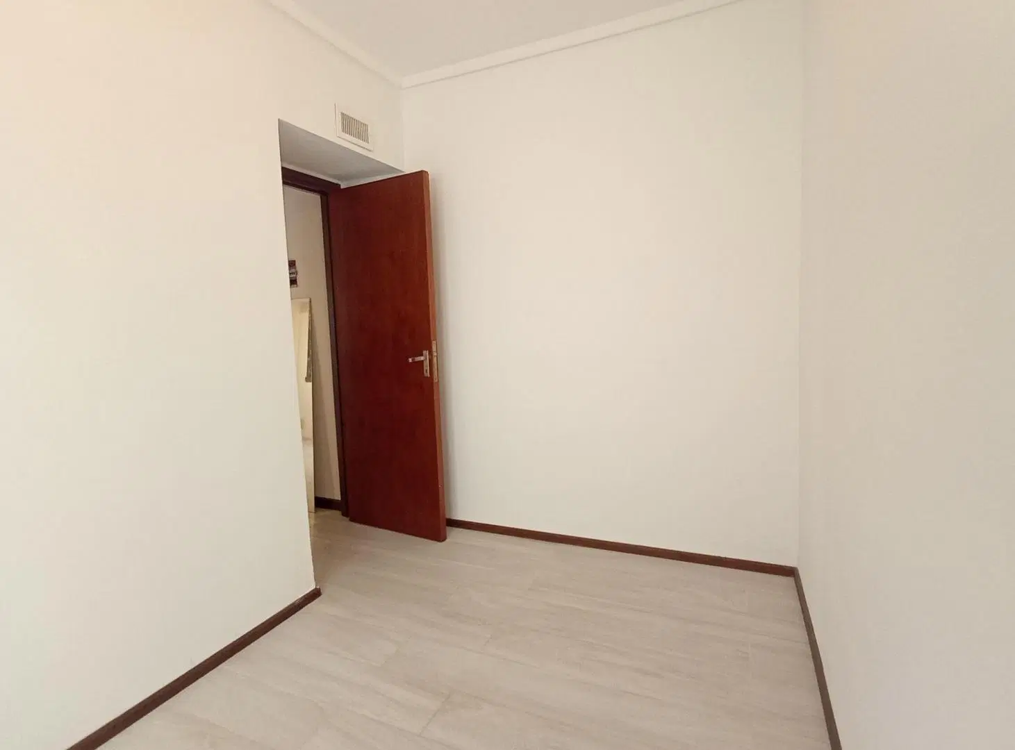 Departamento reciclado 3 amb + dep. Cochera y baul 5
