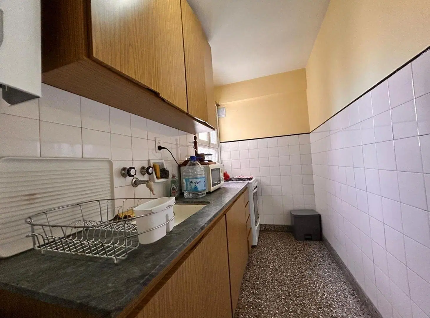 ALQUILER 2 AMBIENTES FRENTE CON BALCON 3