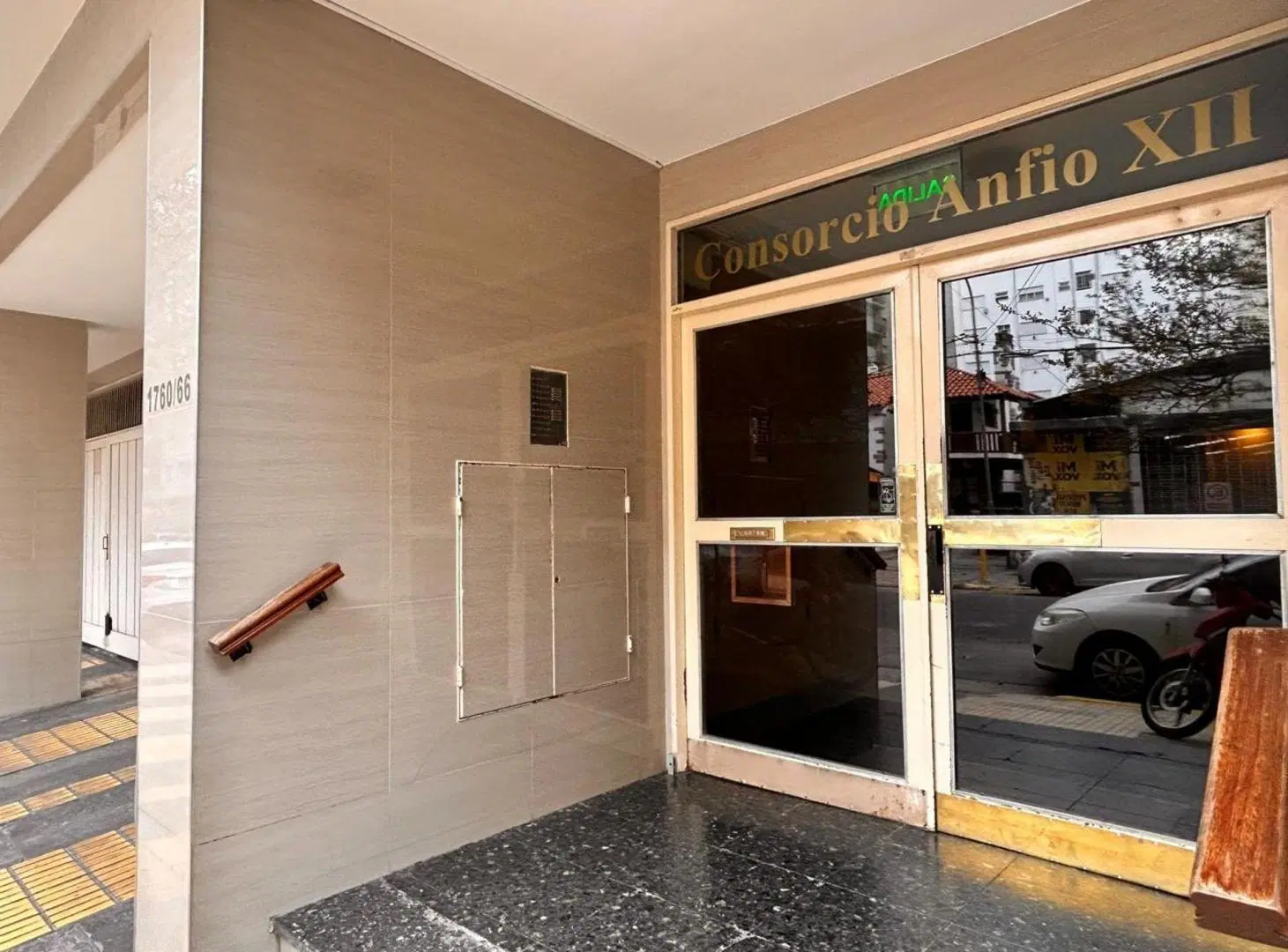 ALQUILER 2 AMBIENTES FRENTE CON BALCON 5