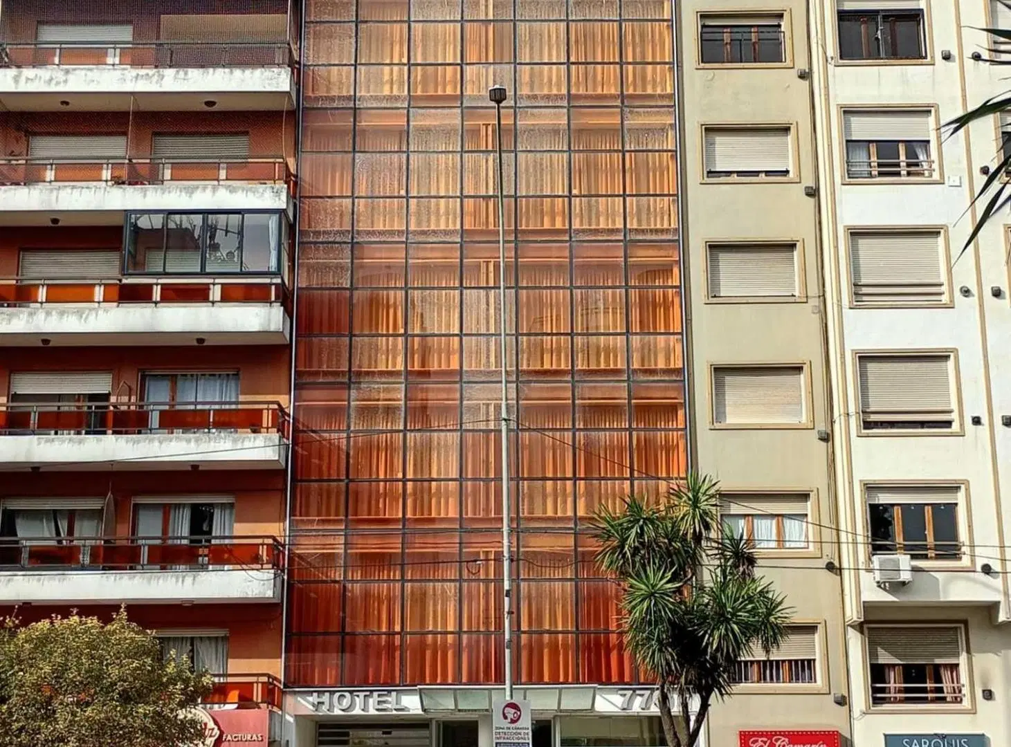 Hotel 800 m2 a una cuadra de Plaza España 5