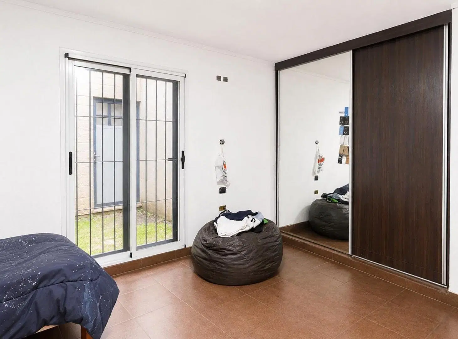VENTA vivienda familiar con Departamento 3