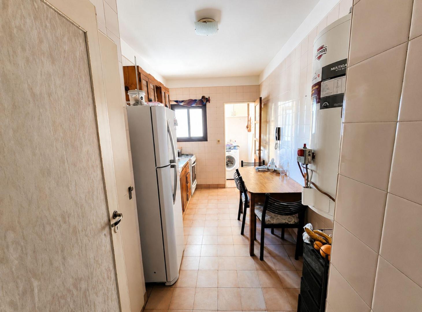 Foto de VENTA DEPARTAMENTO 1 HABITACION CON COCHERA, imagen 2