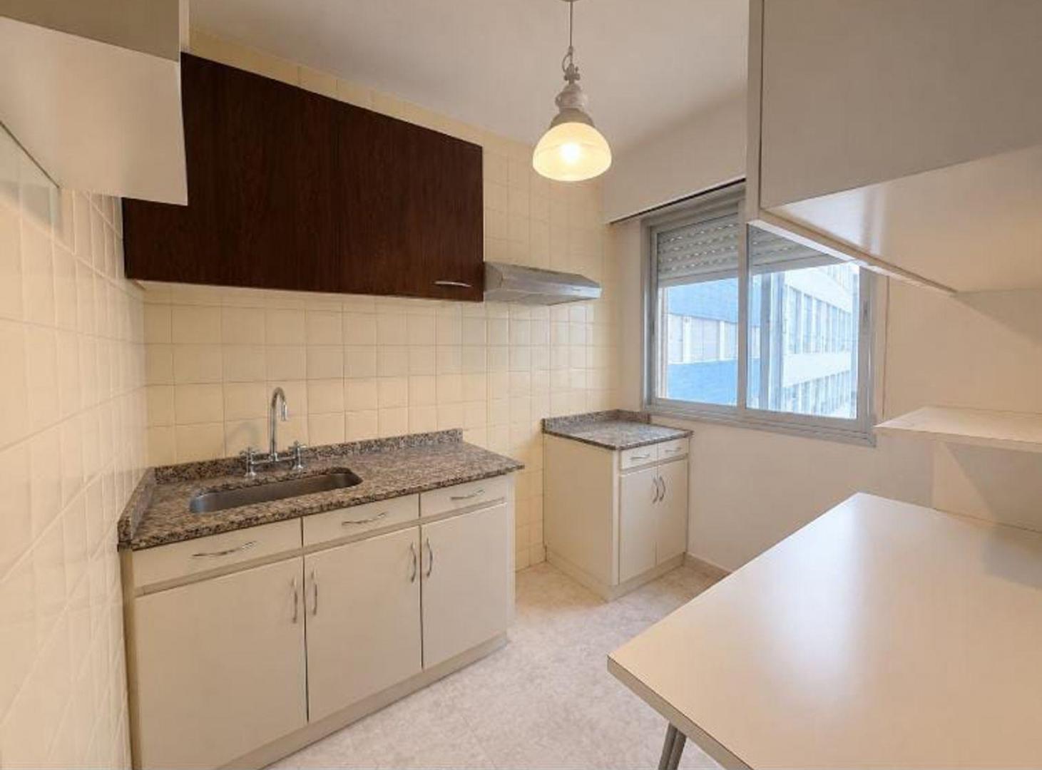 Foto de VENTA- DPTO. 3 AMBIENTES- PLAYA CHICA-FTE. AL MAR, imagen 3