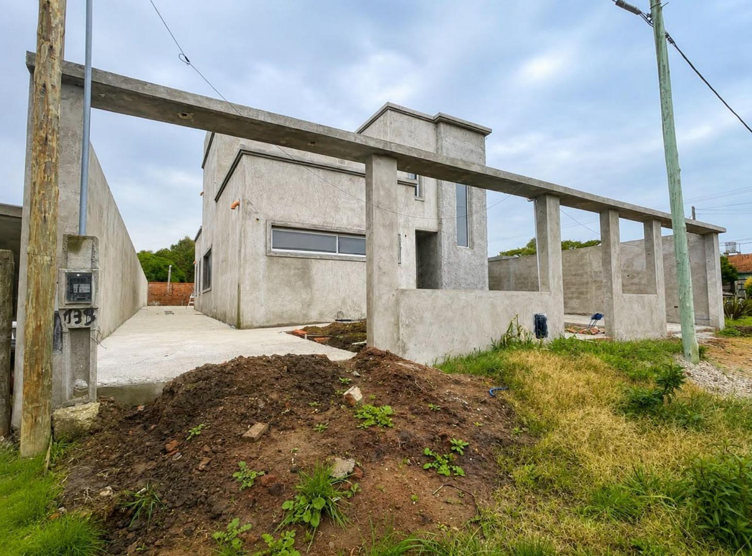 Foto de VENTA CASA DE DISEÑO EN CONSTRUCCION ZONA SUR, imagen 4