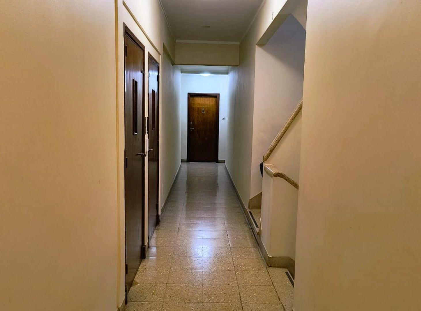 Foto de VENTA - 2 Amb. con dependencia - Mar del Plata, imagen 5