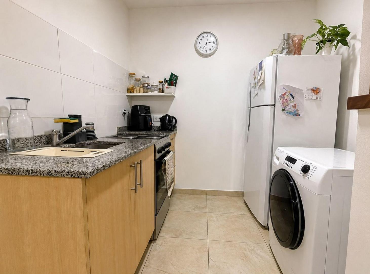 VENTA. INCREIBLE MONOAMBIENTE CON COCHERA!