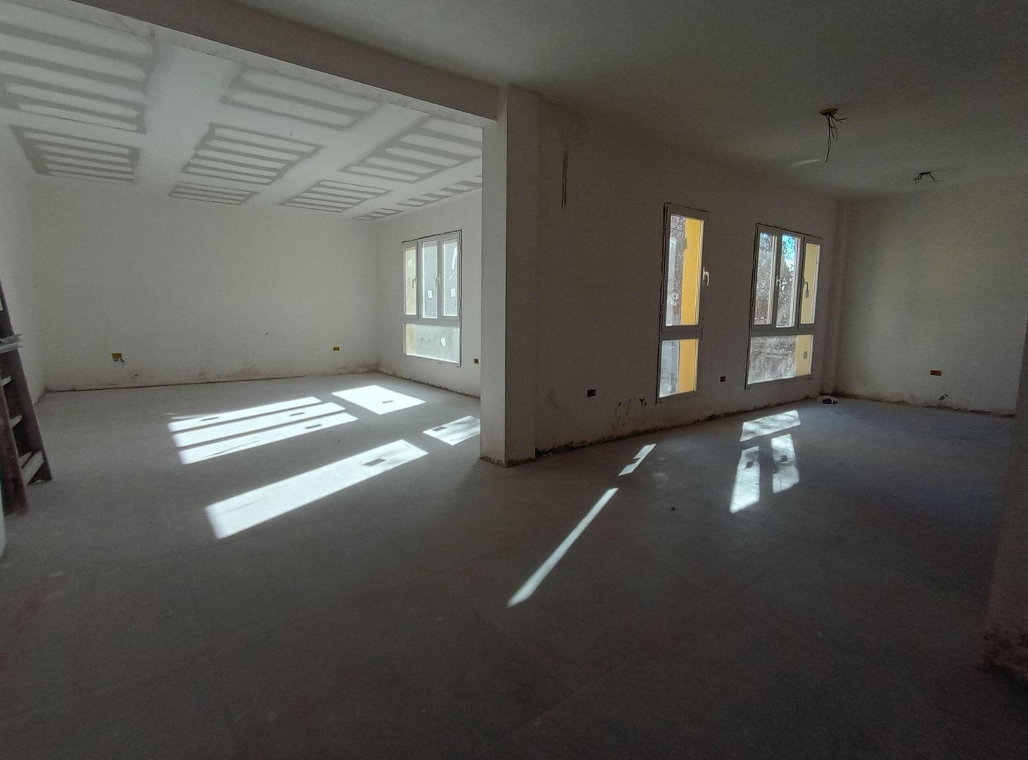 Foto de Edificio corporativo en block y local comercial, imagen 1