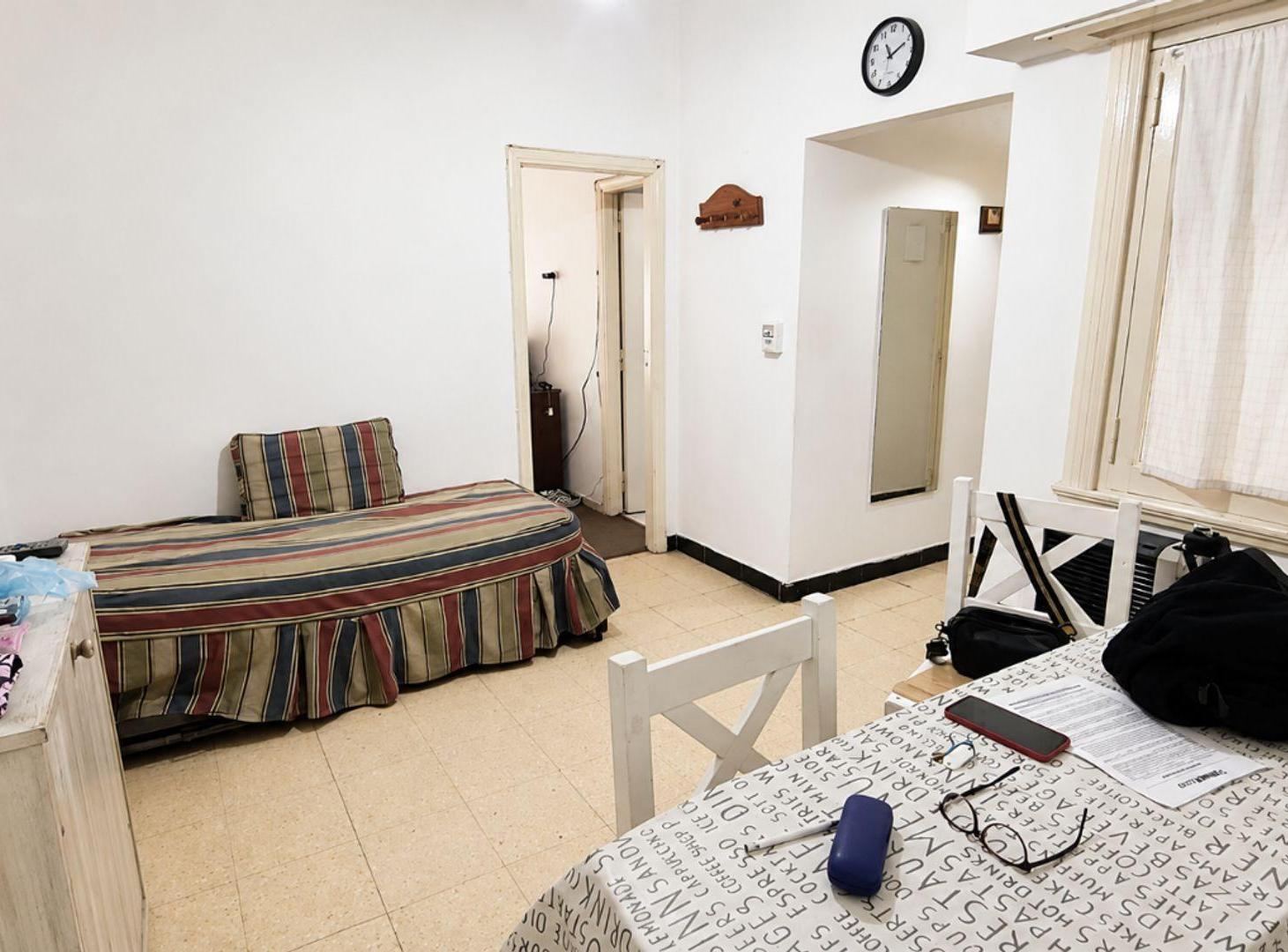 Foto de VENTA - 2 Amb. al frente, invertido - CENTRO, imagen 5