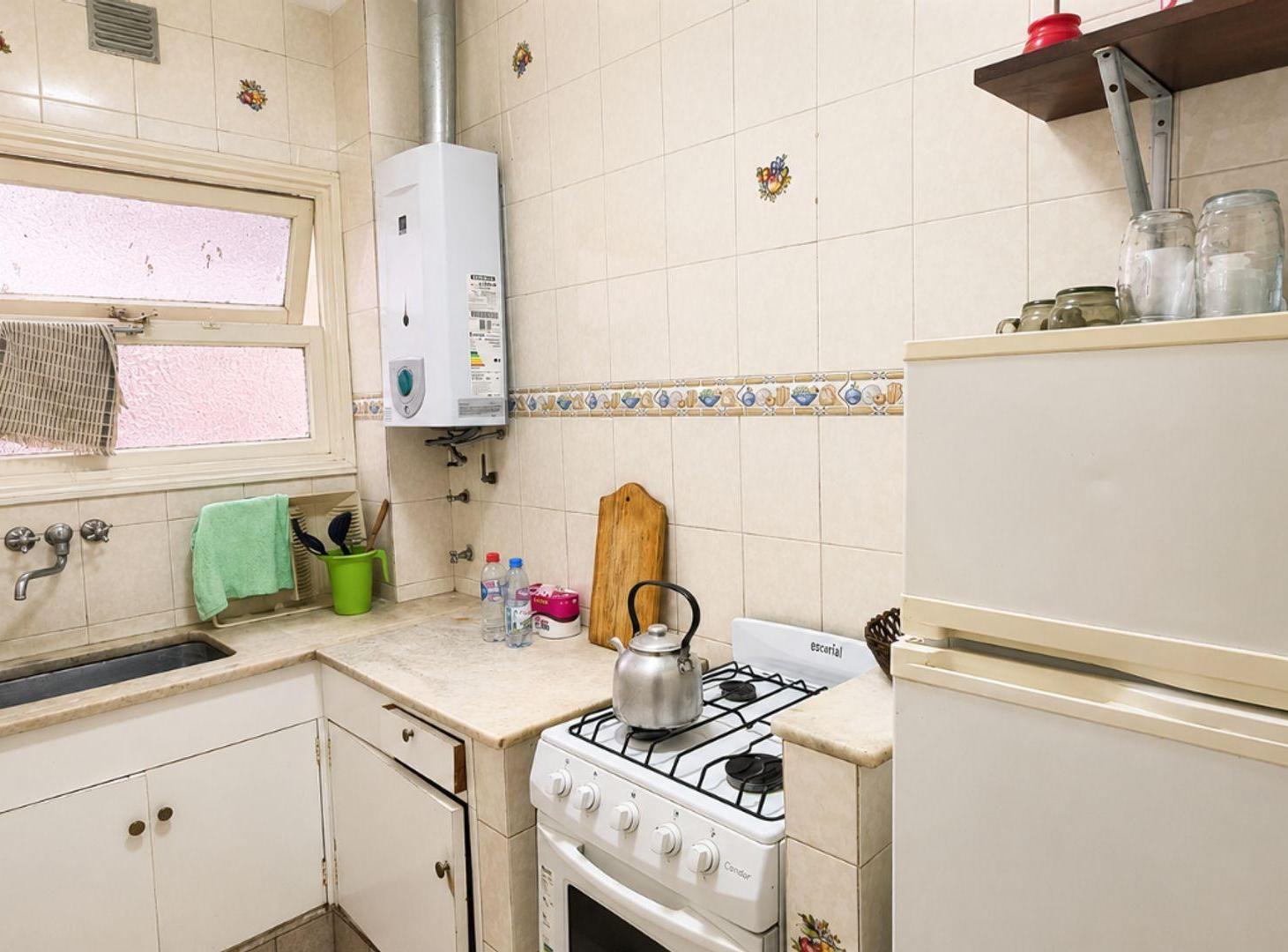 Foto de VENTA - 2 Amb. al frente, invertido - CENTRO, imagen 4