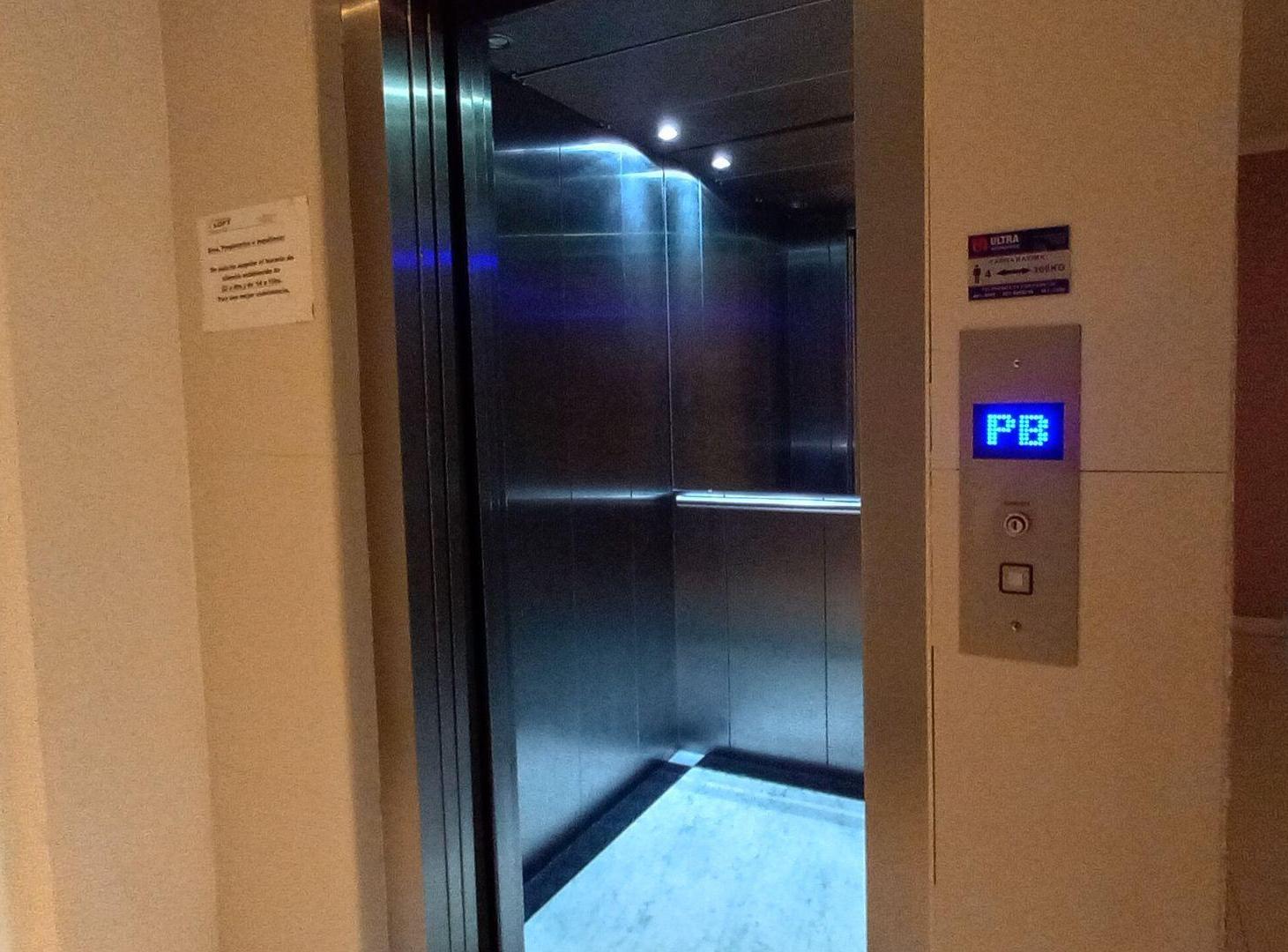 Foto de Oficina luminosa La Perla, imagen 4