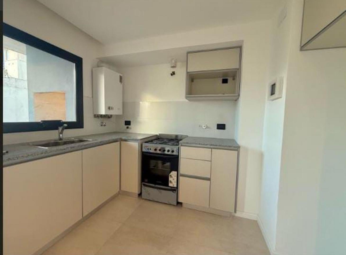 Foto de VENTA- DPTO. 2 AMB. A ESTRENAR CON COCHERA, imagen 5