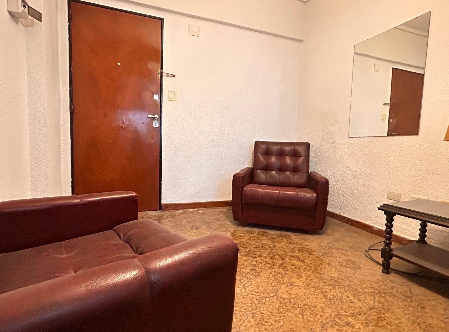Foto de VENTA MONOAMBIENTE AL FRENTE ZONA PLAZA COLON, imagen 5
