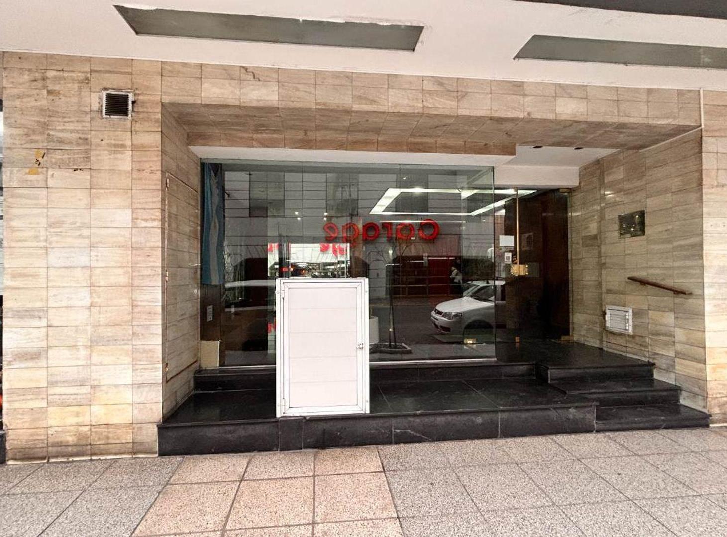 Foto de VENTA MONOAMBIENTE AL FRENTE ZONA PLAZA COLON, imagen 3