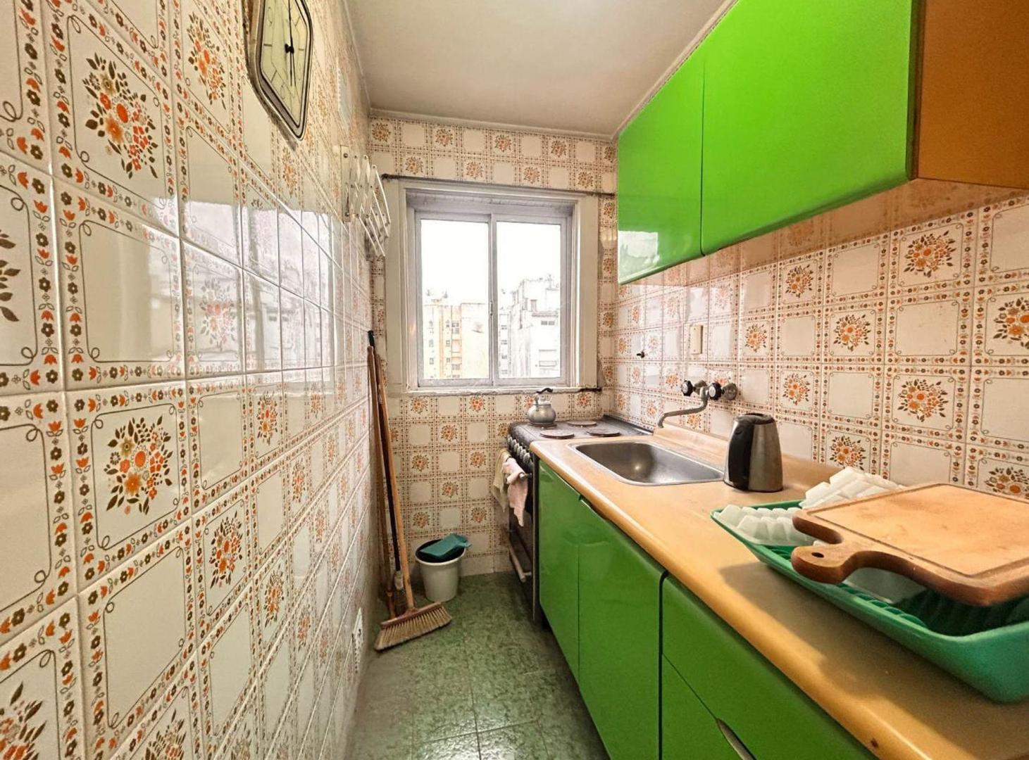 Foto de VENTA MONOAMBIENTE AL FRENTE ZONA PLAZA COLON, imagen 2