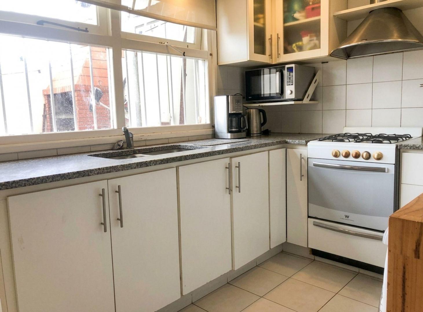 Foto de VENTA DUPLEX DE 3 PLANTAS CON PATIO Y PARRILLA, imagen 3