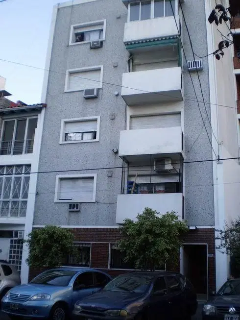 Departamento 2 ambientes en venta en Avellaneda 3