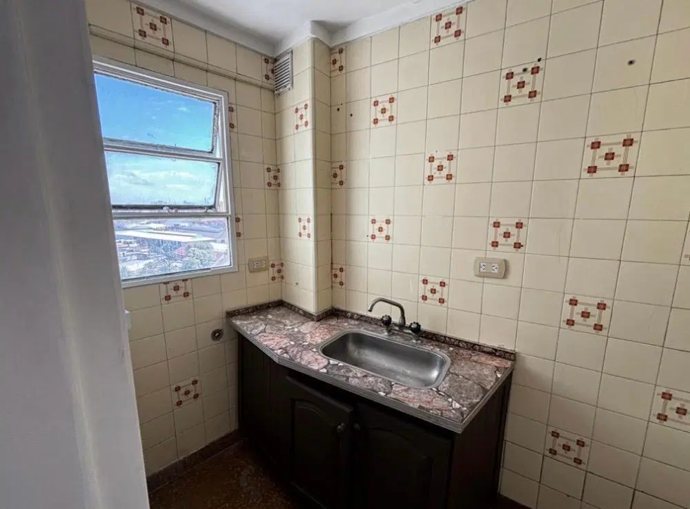 Departamento monoambiente en alquiler en Avellaneda 3