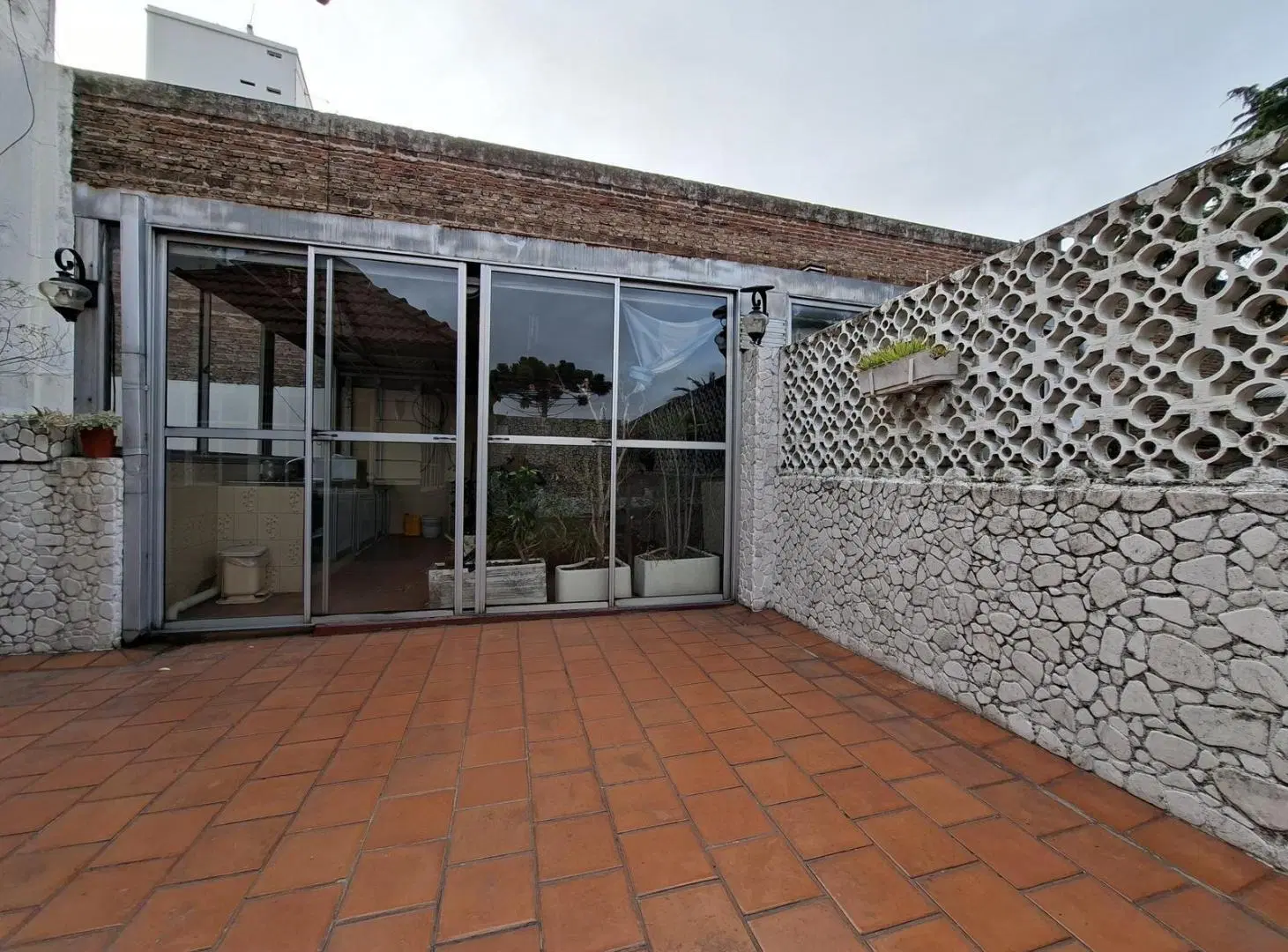 Departamento 4 ambientes en venta en Sarandi 2