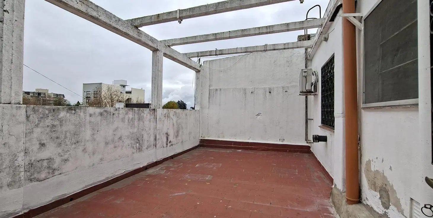 Departamento venta de 3 ambientes en Quilmes 5