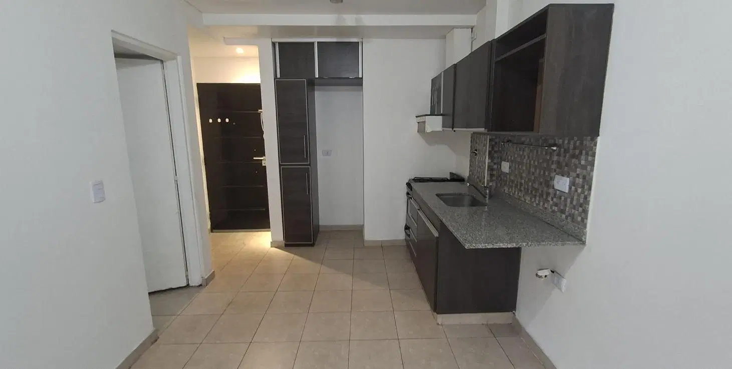 Departamento 2 ambientes en venta en Avellaneda 4