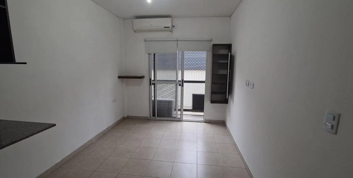 Departamento 2 ambientes en venta en Avellaneda 2