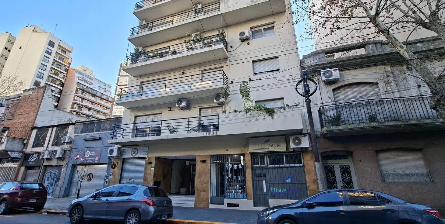 Local en Venta en Avellaneda 3