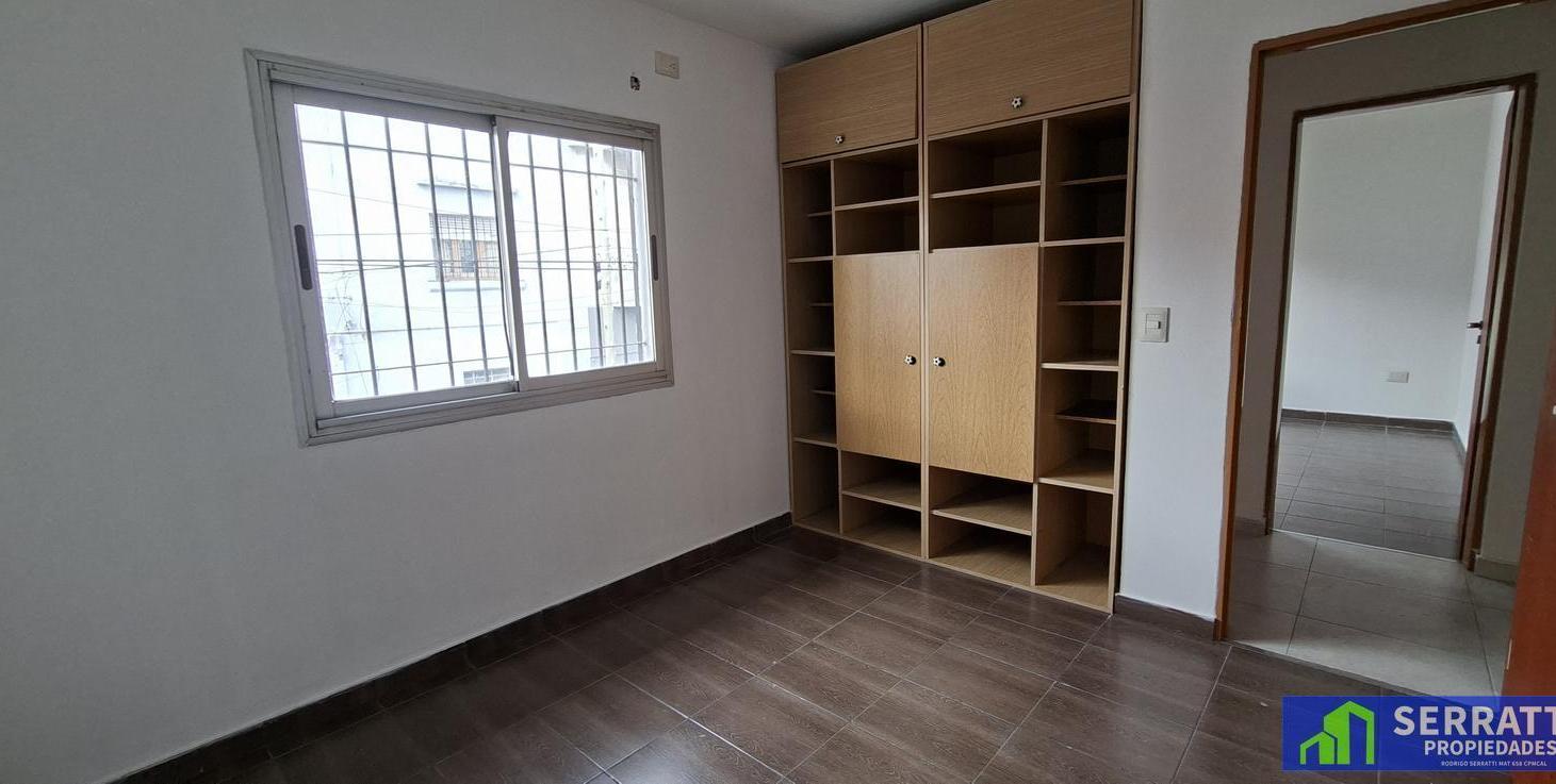 Foto de Departamento en alquiler tipo duplex 4 ambientes en Avellaneda, imagen 2