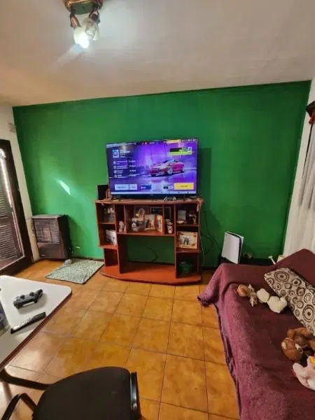 Chalet 4 ambientes en Venta en Beruti y Neuquén! 4