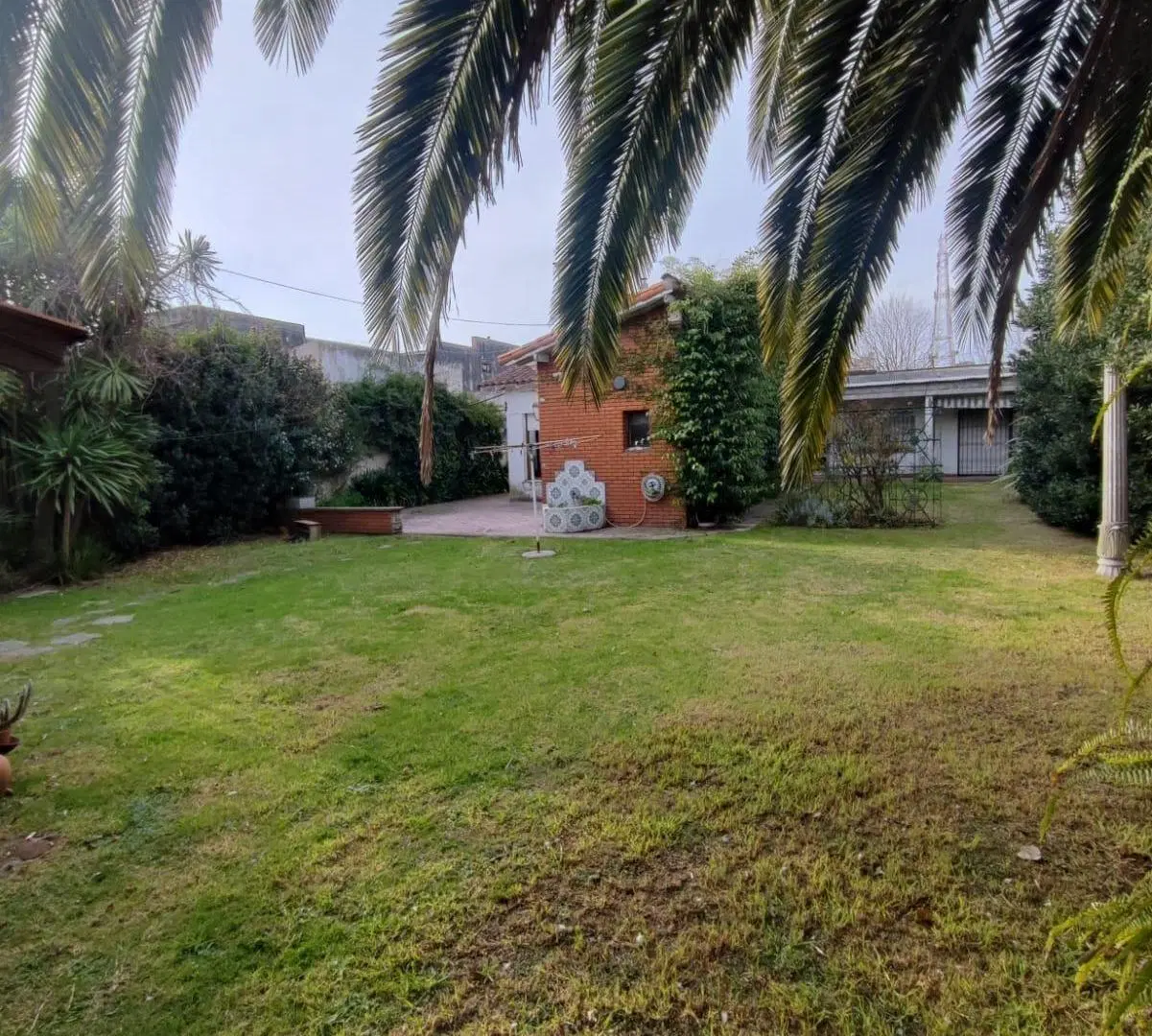 Casa sobre 2 lotes en Miramar, ideal clínica o geriátrico! A pasos del Skatepark! 5