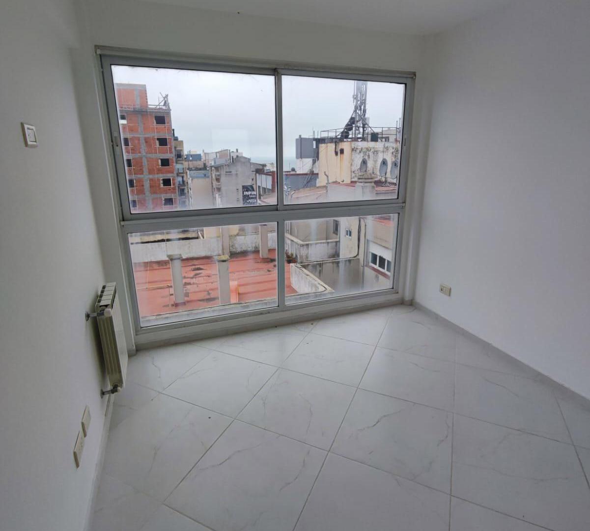 Foto de 2 ambientes con vista al mar al contrafrente en Barrio La Perla, ciudad, imagen 1