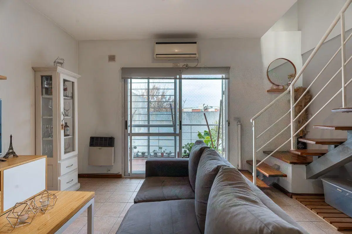 PH en VENTA en MONTECASTRO CON TERRAZA Y PARRILLA 2