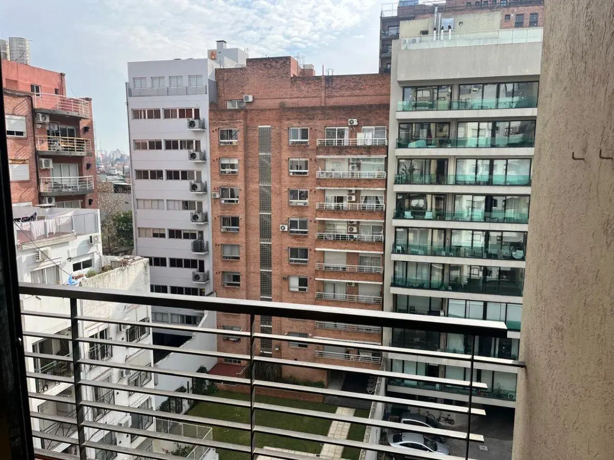 Departamento 1 ambiente en Alquiler a metros de Libertador 4