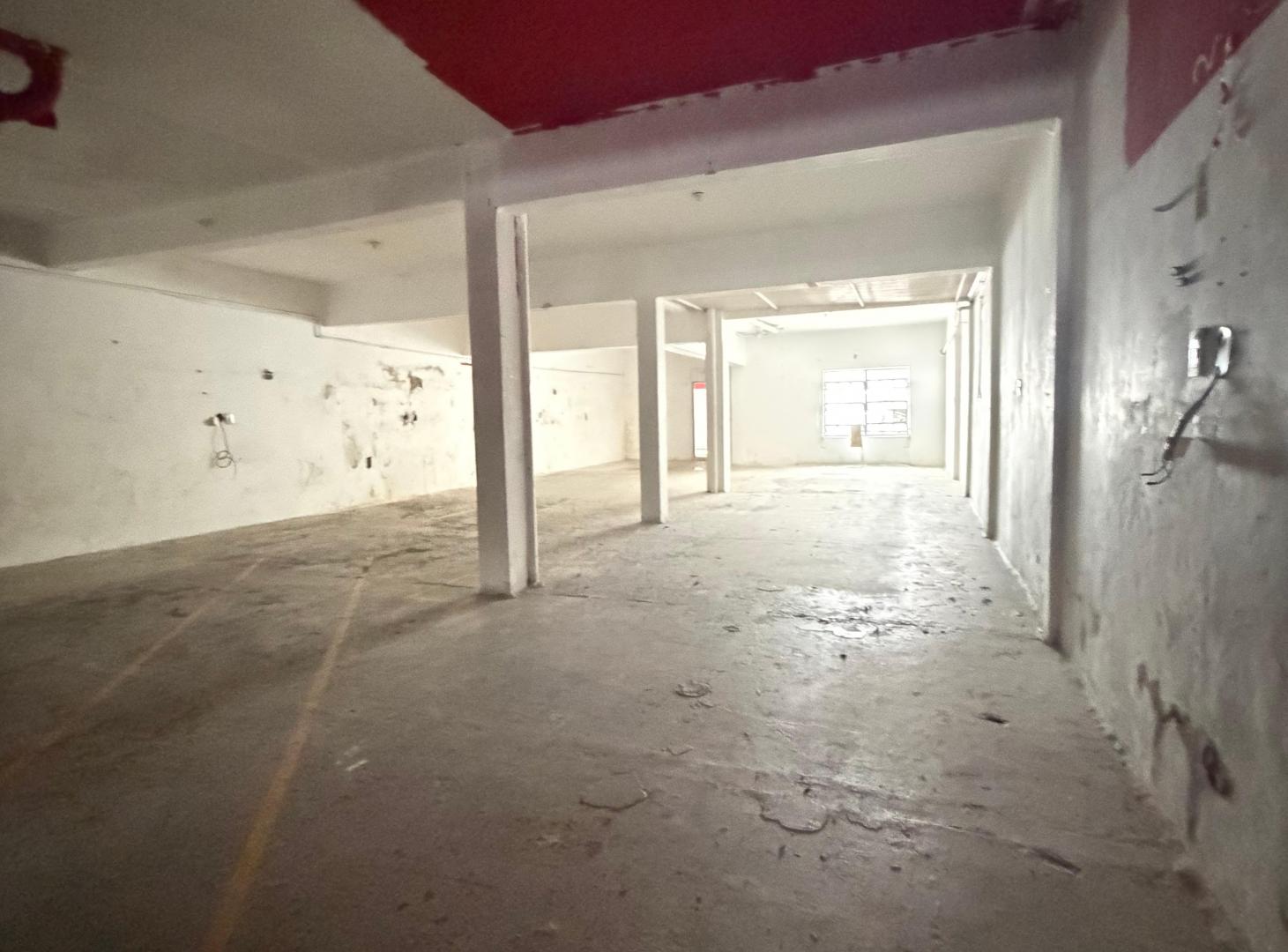 Foto de DEPÓSITO COMERCIAL EN VENTA EN PARQUE AVELLANEDA, imagen 3