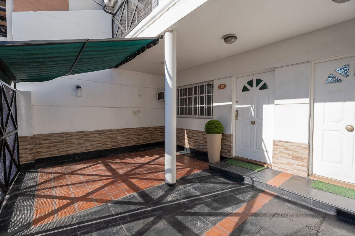 Foto de PH 3 AMBIENTES EN VENTA EN VILLA LURO CON COCHERA PLAYROOM Y PATIO, imagen 3