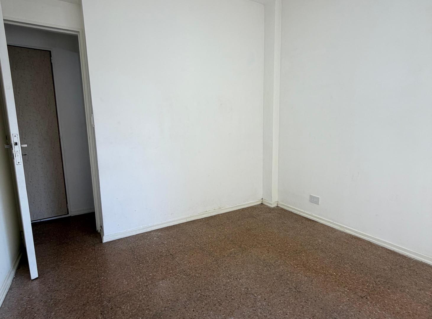 Foto de DEPARTAMENTO 2 AMBIENTES EN ALQUILER EN FLORES, imagen 1