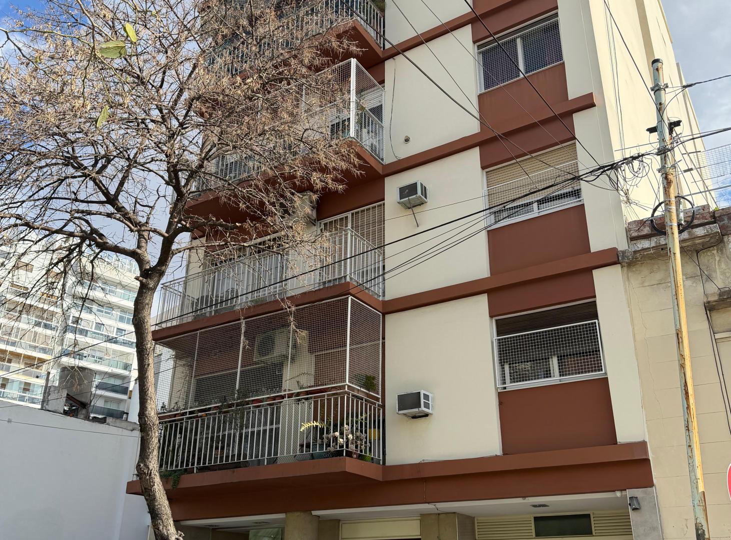 DEPARTAMENTO 2 AMBIENTES EN ALQUILER EN FLORES