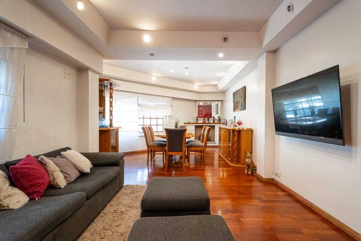 Foto de Casa en Venta en Liniers con terraza y cochera, imagen 5
