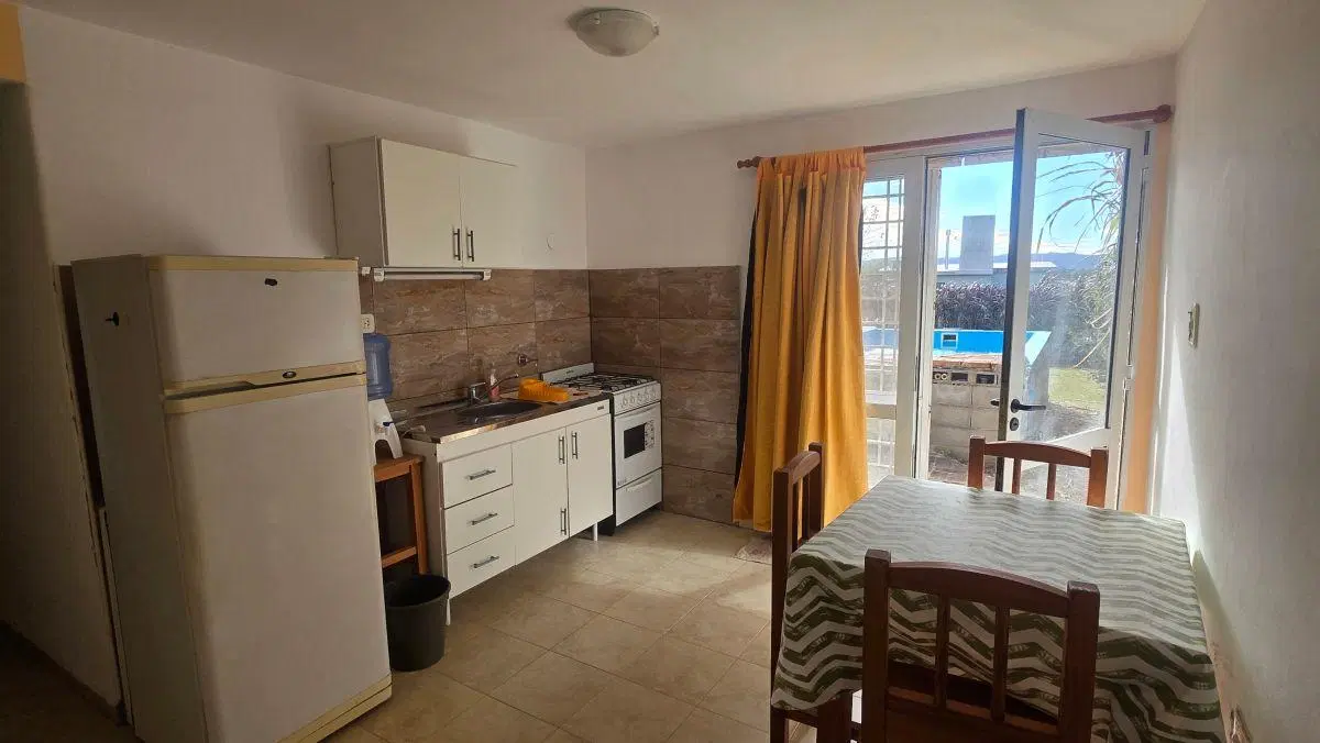 Casa en 2 Plantas Independientes - Pileta, Asador y Cochera - Ideal Inversión 3