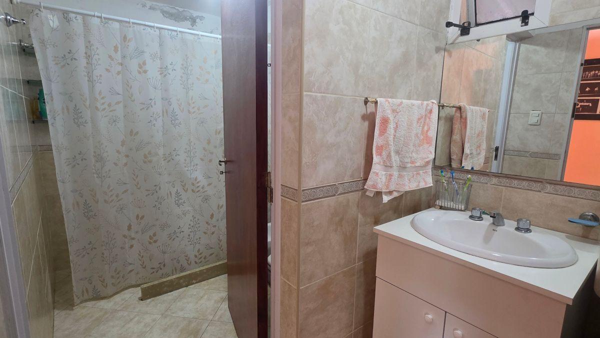 Foto de Casa en 2 Plantas Independientes - Pileta, Asador y Cochera - Ideal Inversión, imagen 4