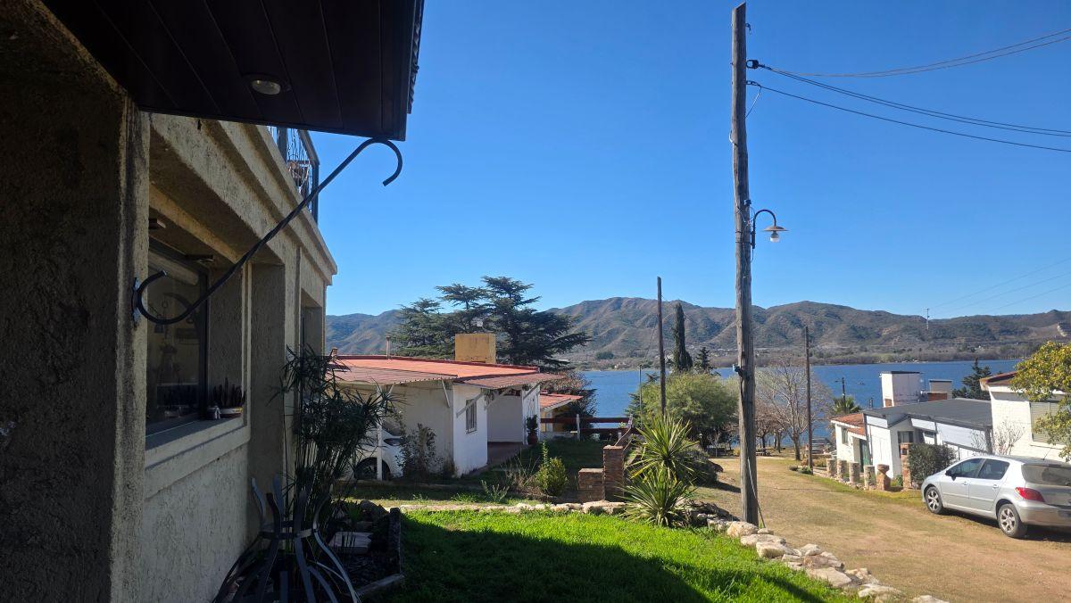 Foto de CASA CON BAJADA PRIVADA AL LAGO, imagen 2