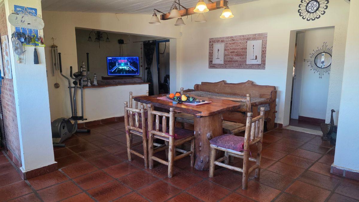 Foto de CASA CON BAJADA PRIVADA AL LAGO, imagen 3