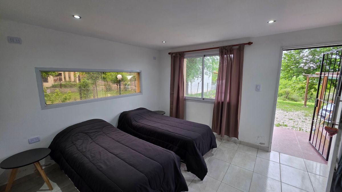 Foto de ¡OPORTUNIDAD ÚNICA EN CABALANGO! CASA PRINCIPAL + 2 MONOAMBIENTES, imagen 5
