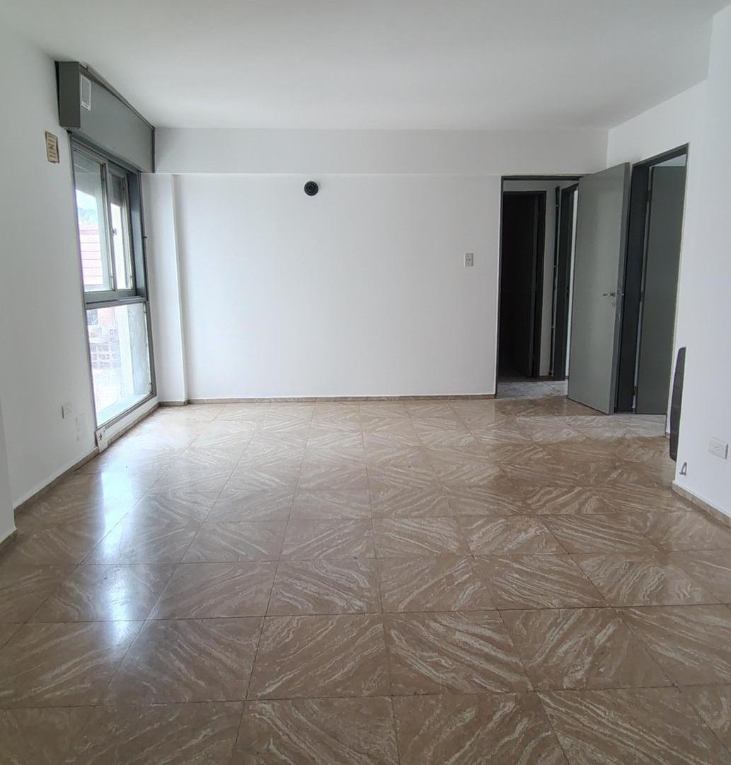 Foto de DEPARTAMENTO DE 2 DORMITORIOS CON COCHERA – SOBRE LA CAÑADA, imagen 1