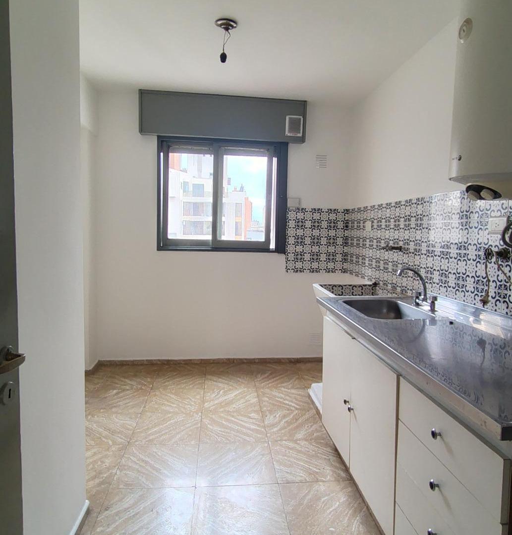Foto de DEPARTAMENTO DE 2 DORMITORIOS CON COCHERA – SOBRE LA CAÑADA, imagen 4