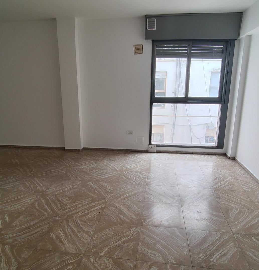 Foto de DEPARTAMENTO DE 2 DORMITORIOS CON COCHERA – SOBRE LA CAÑADA, imagen 3